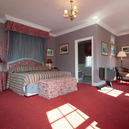 Corse Lawn House Hotel Zimmer foto