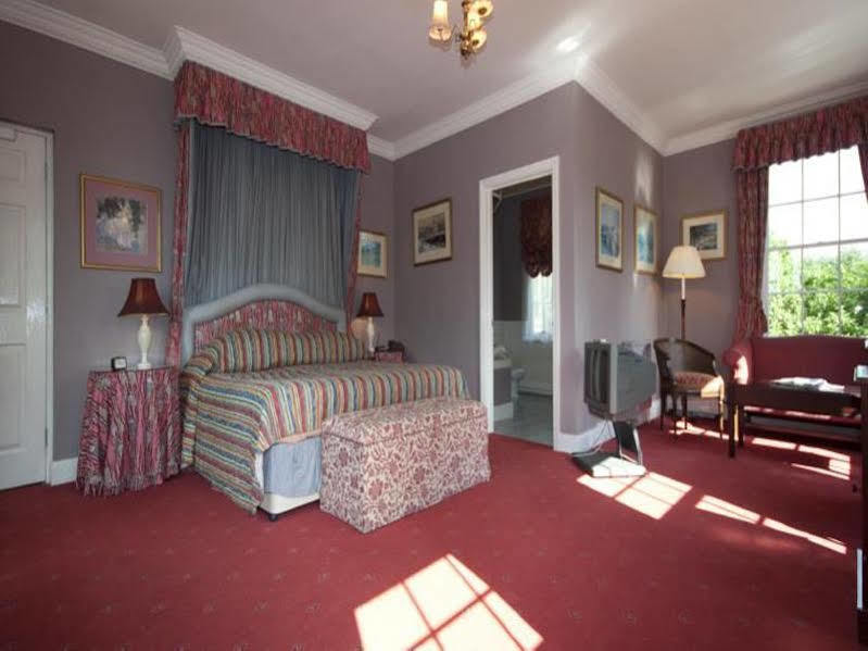 Corse Lawn House Hotel Exterior foto
