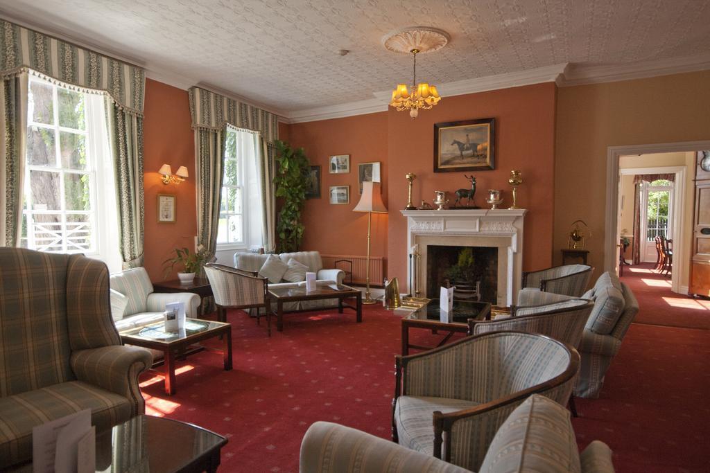 Corse Lawn House Hotel Exterior foto